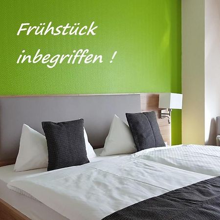 Hotel Prinz Heinrich Эмден Экстерьер фото