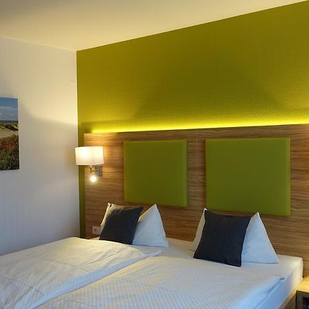 Hotel Prinz Heinrich Эмден Экстерьер фото