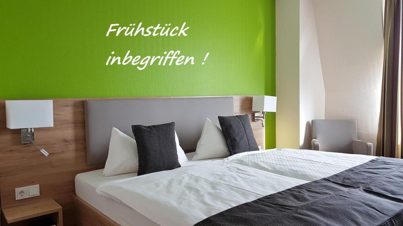 Hotel Prinz Heinrich Эмден Экстерьер фото
