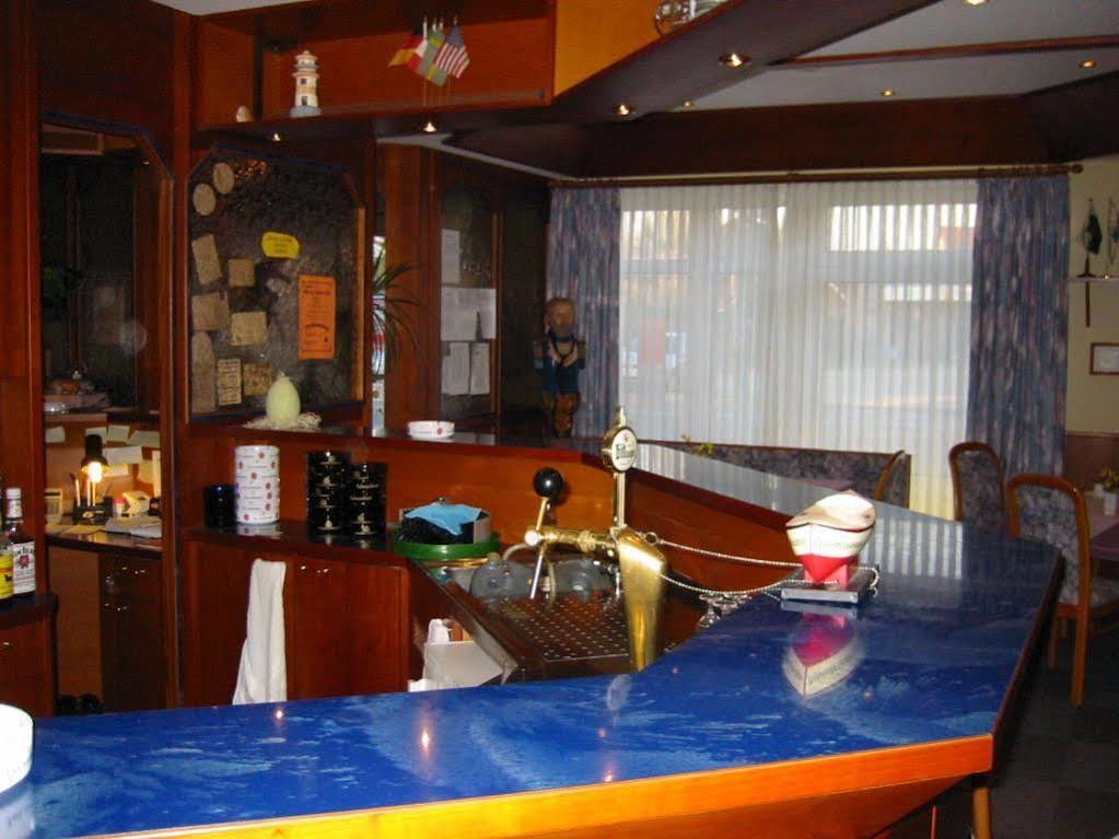 Hotel Prinz Heinrich Эмден Экстерьер фото