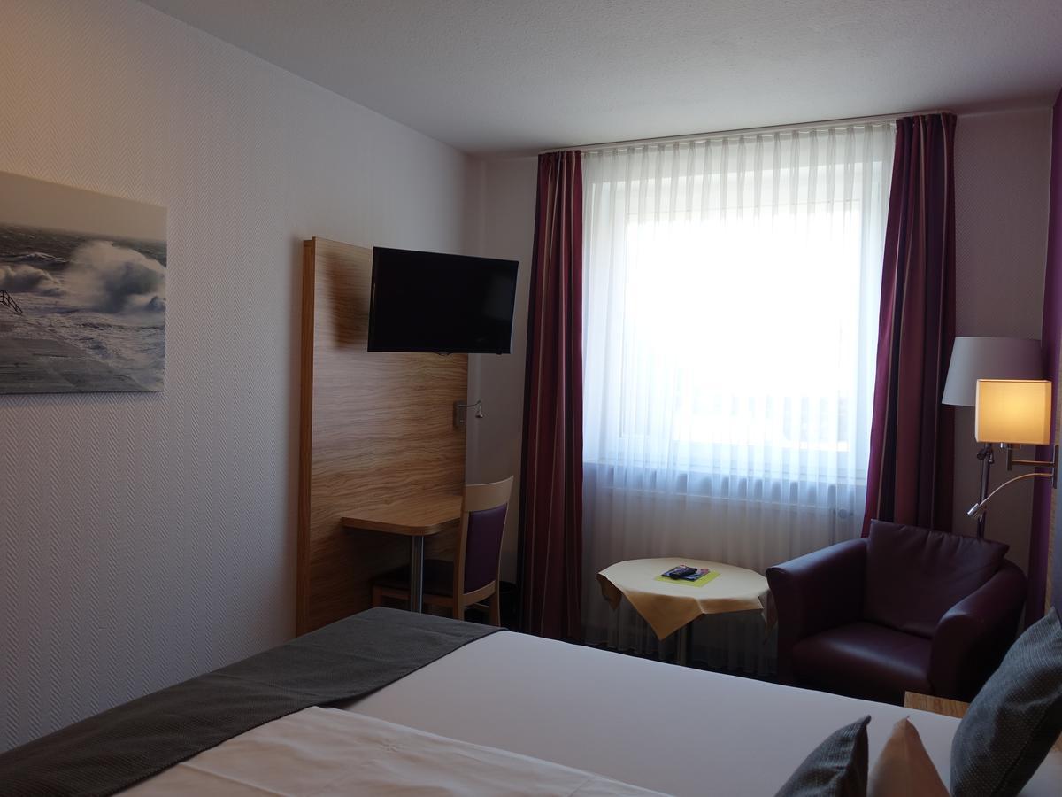 Hotel Prinz Heinrich Эмден Экстерьер фото