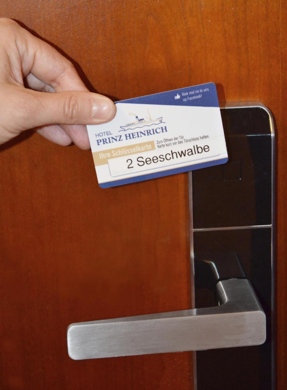 Hotel Prinz Heinrich Эмден Экстерьер фото